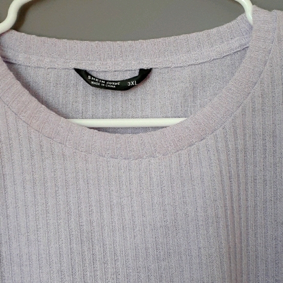 Clothes - Picture 5 of 5